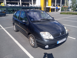 Renault Scenic gaasiga. Kütusekulu 6€/100 km kohta. (3 foto / 9)