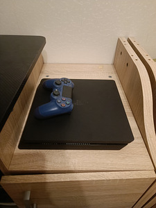 Ps4 slim 1tb (2 фото из 3)