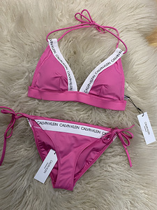 Calvin Klein uued bikiinid (2 foto / 7)