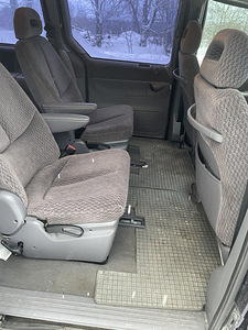 Chrysler Voyager (9 фото из 10)