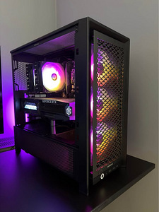 Ryzen 7 9800X3D RTX 5090 B650E 32GB (2 foto / 3)