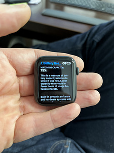 Apple Watch 6 GPS 44mm (2 foto / 5)