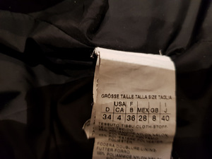 *Marella*-брендов.пуховик ,оригинал(*Stockmann*р-S) (3 фото из 4)