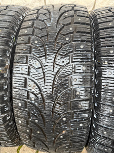 *Pirelli*R16,205/55(7-8mm) (1 foto / 3)