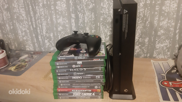 Xbox one X (foto #1)