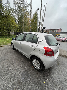 Аренда авто (2 фото из 4)
