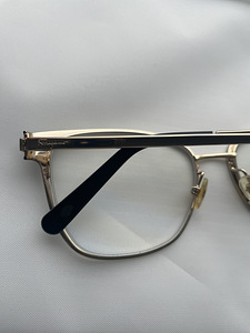Salvatore Ferragamo SF2150 (9 foto / 9)
