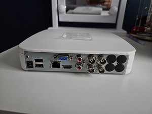 Гибридный регистратор Dahua + диск 4Tb (2 фото из 3)