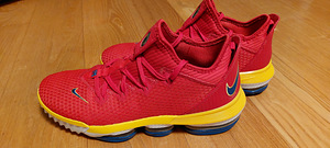 Korvpallitossud Lebron 44,5 (1 foto / 4)