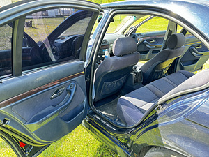 BMW 520i 2.0 110kw мануал (9 фото из 11)