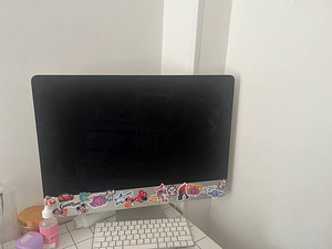iMac 21.5-inch 2017 (1 foto / 2)