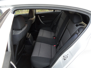 BMW 118i 95kW 2.0 мануал 2005 (7 фото из 15)