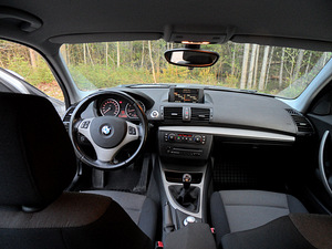 BMW 118i 95kW 2.0 мануал 2005 (8 фото из 15)