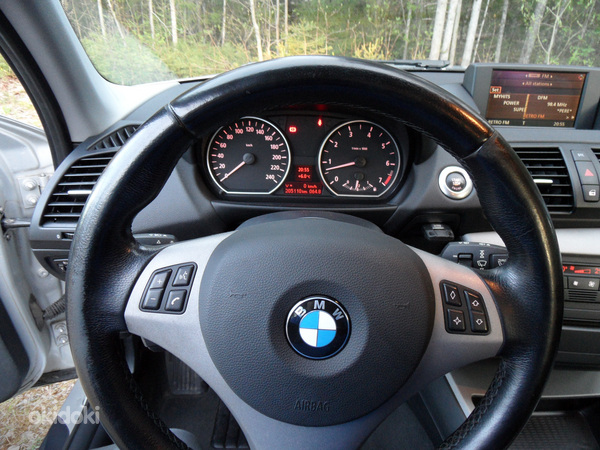 BMW 118i 95kW 2.0 manuaal 2005 (foto #9)