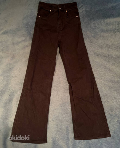 Mustad teksad H&M