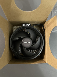 AMD Ryzen 5 5600X (2 фото из 3)