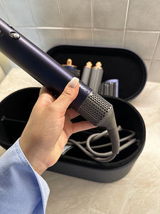 Dyson styler/long (2 foto / 7)