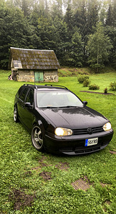 Volkswagen Golf 1.9 170kW (7 foto / 7)