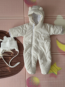 Kinder_shopua sügis-talvine kombinesoon + müts 0–3 kuud / de (1 foto / 2)