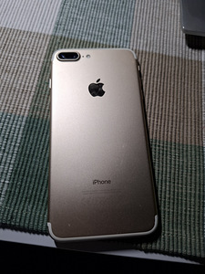 iPhone 7 plus (tagumine kaamera ei tööta 1x suumiga) (1 foto / 2)
