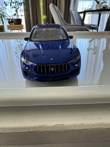 Детская машинка Maserati Levante (модель)