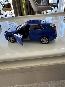 Lasteauto Maserati Levante (mudel) (5 foto / 8)