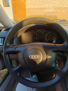 Продам Audi A6 (4 фото из 5)