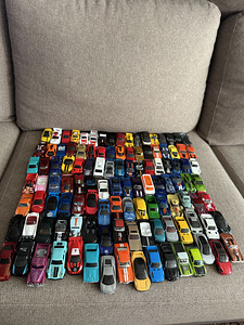Hotwheels (2 foto / 3)