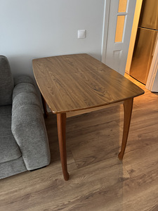 Laiendatav söögilaud (2 foto / 2)