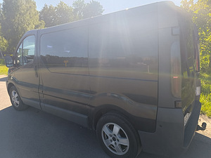 Opel Vivaro 1.9 (8 foto / 10)