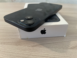 iPhone 13 Midnight 128gb (3 фото из 5)