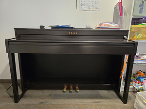 Yamaha klaver, пианино, фортепиано (3 фото из 3)