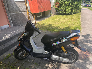 HONDA SZX 50 (1 foto / 3)