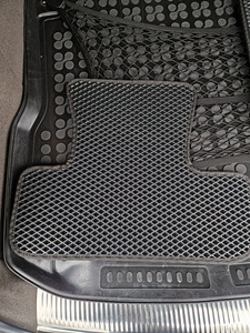 Eva matid Audi Q5 8R (2 foto / 6)