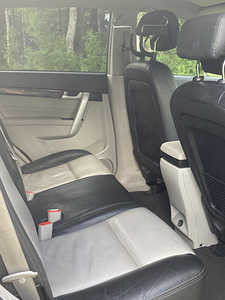 Chevrolet Captiva (6 foto / 9)