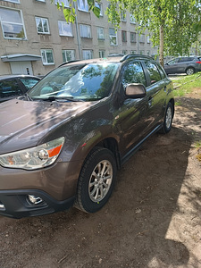 Продаю автомобиль (8 фото из 14)