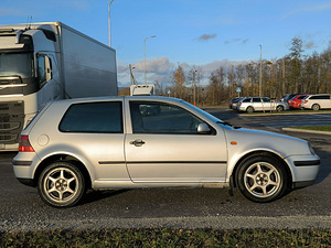 Volkswagen Golf 1.4 TUV 2025 (2 foto / 4)