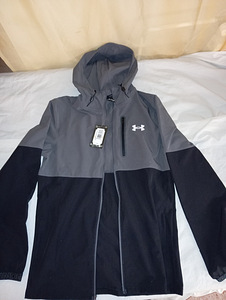 Продаю кофту under armour (1 фото из 2)