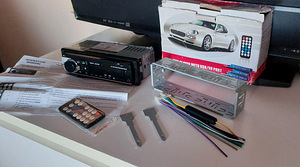 Automakk / Multifunction Bluetooth Vehicle MP3 Player (7 foto / 8)