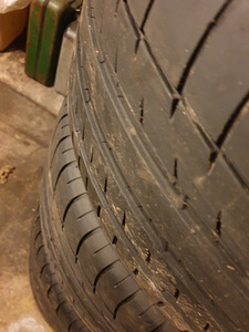 R20 245/35 (2 фото из 3)