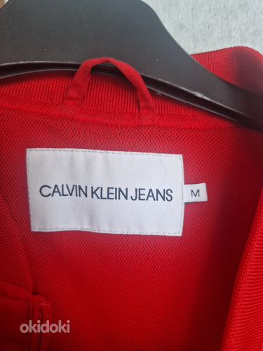 Куртка Calvin Klein размера M (фото #2)