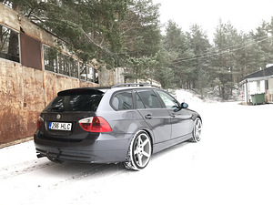 BMW E91 320d Shadowline 6k мануал (4 фото из 14)