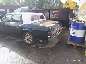 Chrysler New Yorker Fifth Avenue (3 foto / 8)