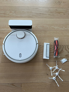 Xiaomi Mi Robot 1 (1 фото из 3)
