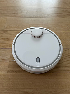 Xiaomi Mi Robot 1 (2 фото из 3)