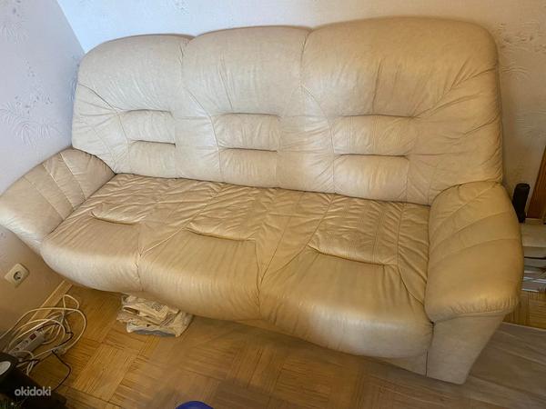 Продам 2 кожаных дивана (фото #2)