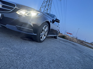 Mercedes-Benz E220 (11 фото из 15)