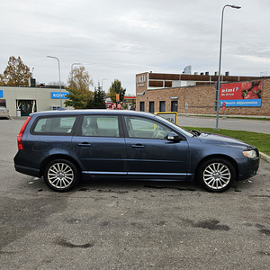 Volvo V70 2.4 (5 фото из 13)