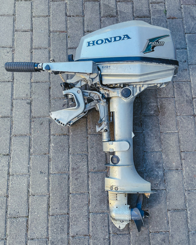 Honda BF5A 5 hj paadimootor, 4-taktiline