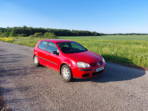 Volkswagen Golf (4 foto / 8)